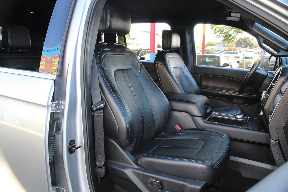 Ford Expedition photo 16