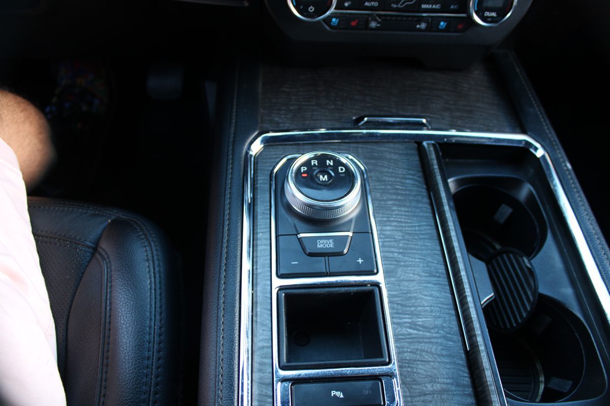 Ford Expedition photo 23