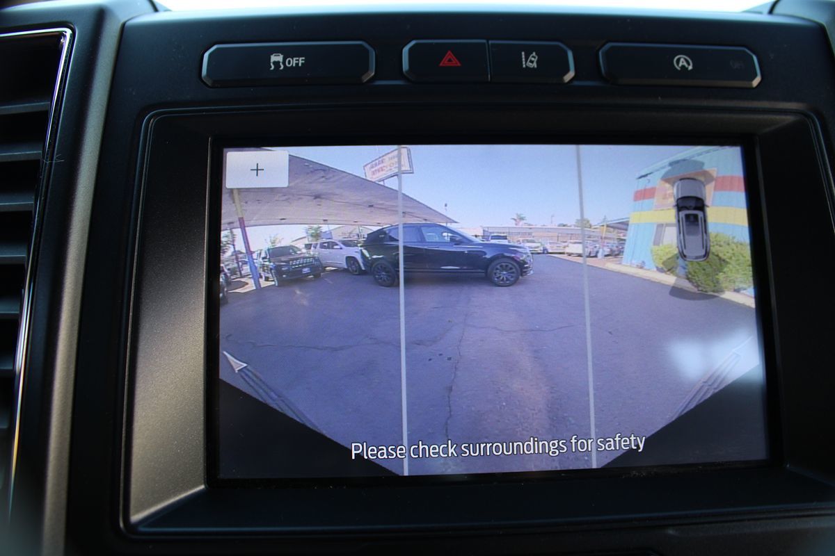 Ford Expedition photo 25