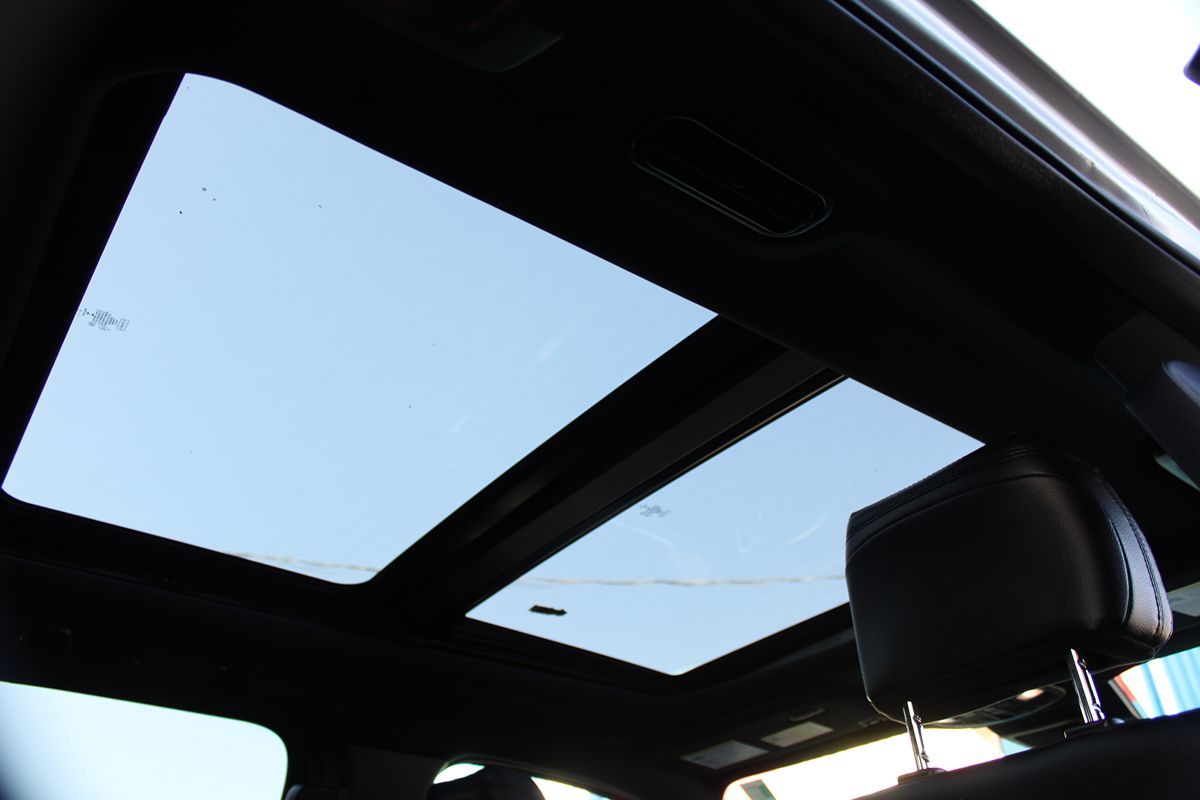 Ford Expedition photo 18