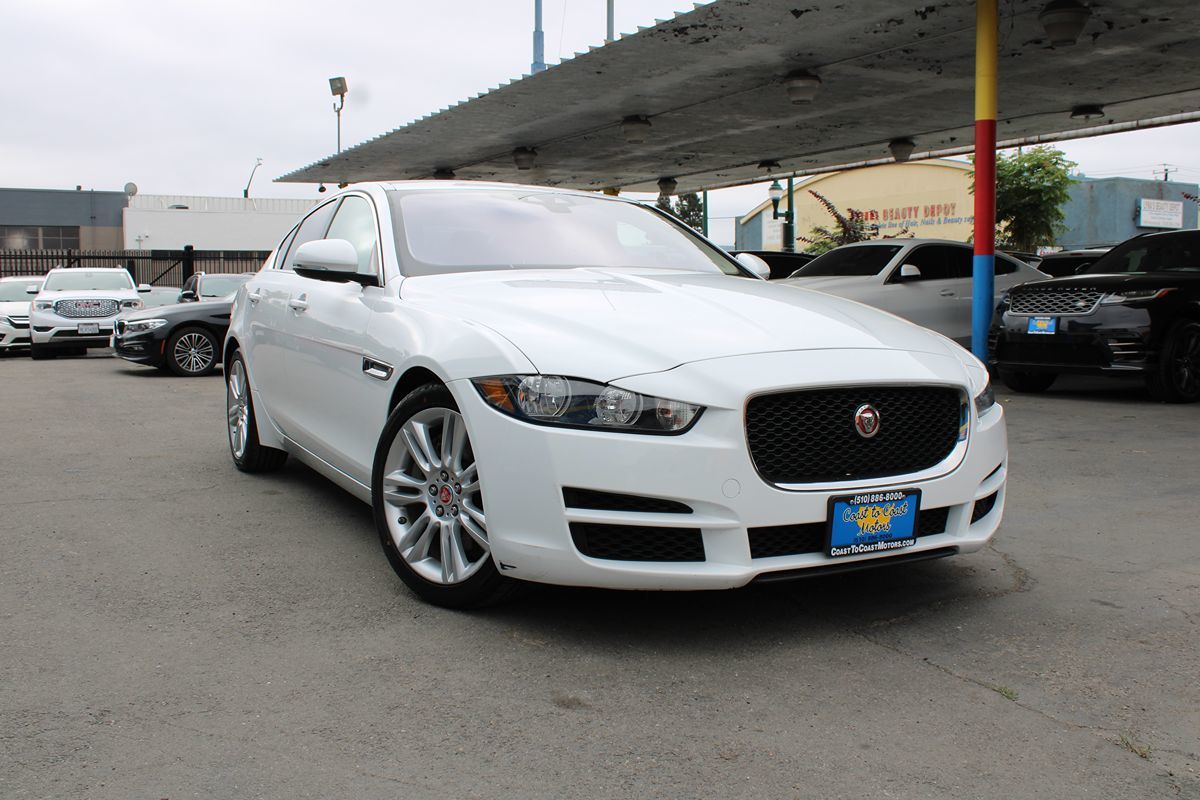 Jaguar XE photo 3