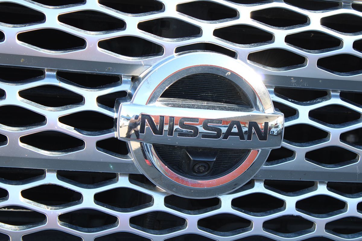 Nissan Titan photo 35