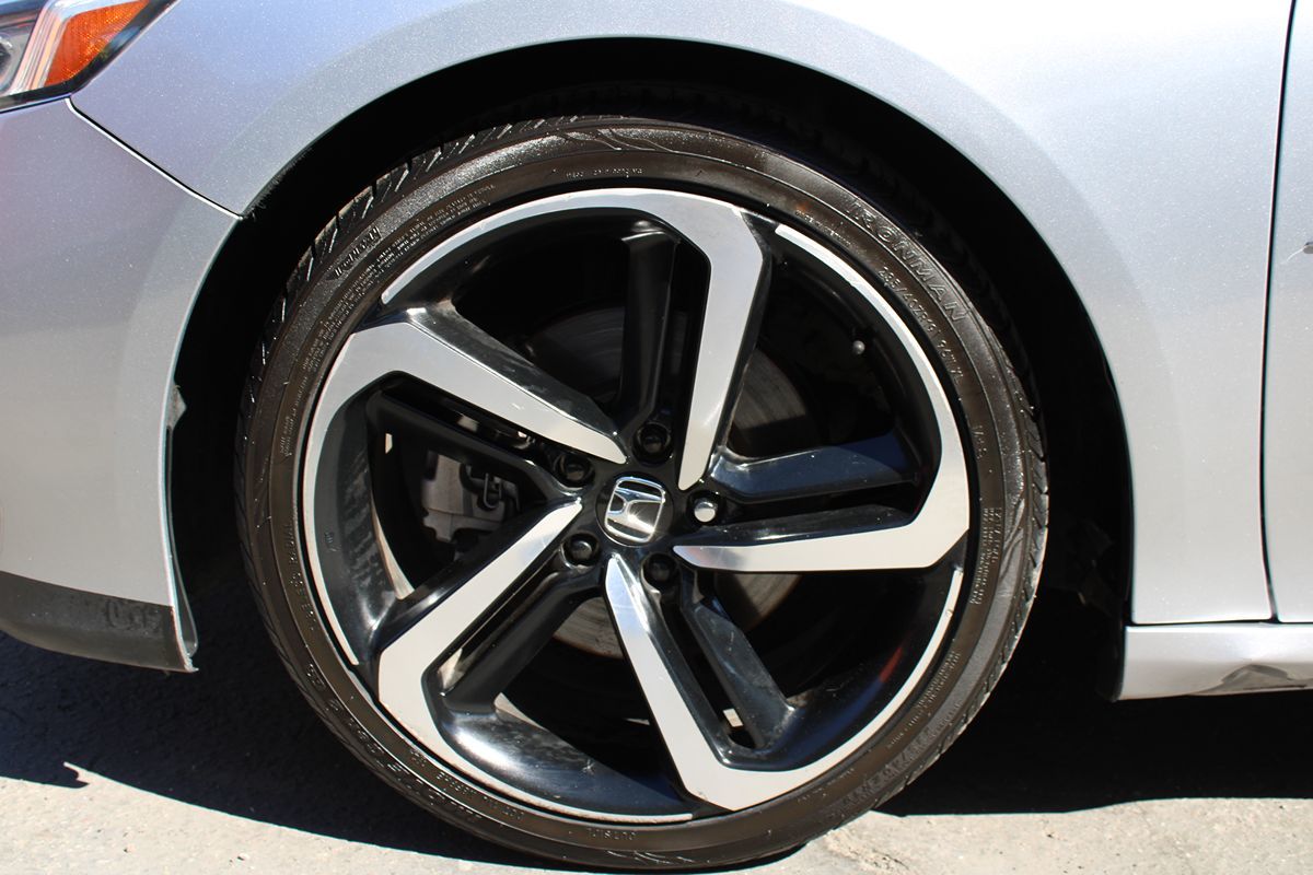 Honda Accord photo 4