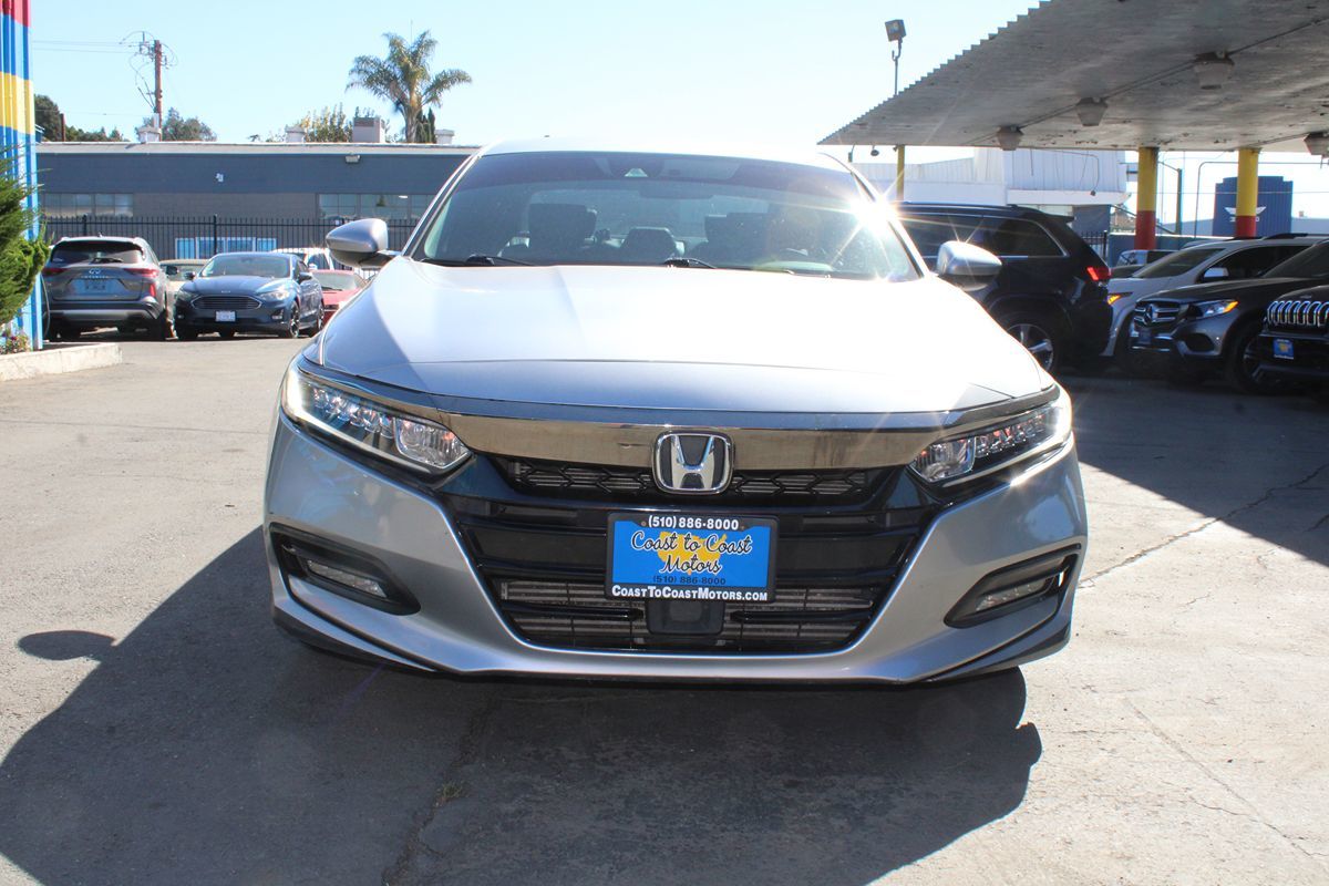 Honda Accord photo 2