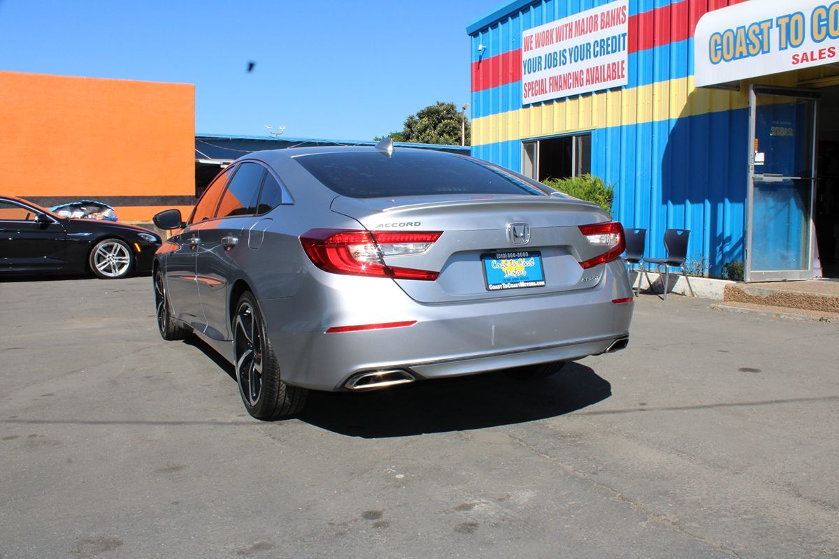 Honda Accord photo 26