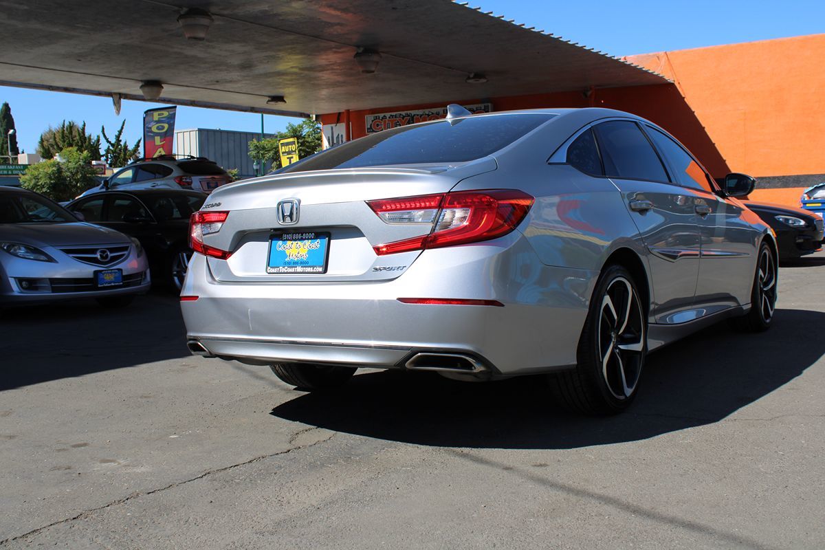 Honda Accord photo 28