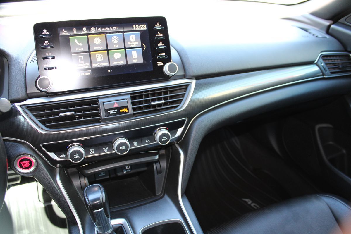 Honda Accord photo 13