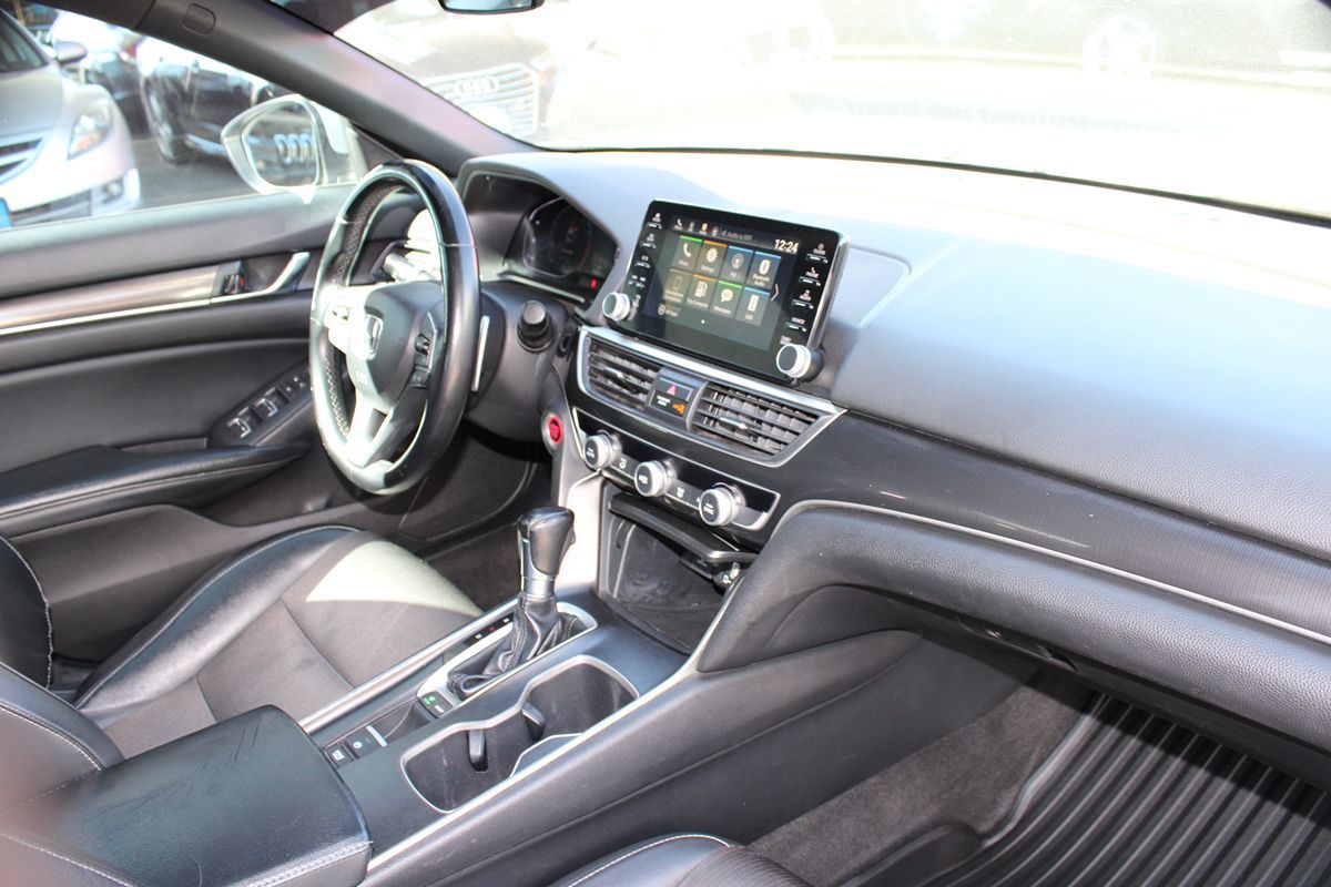 Honda Accord photo 16