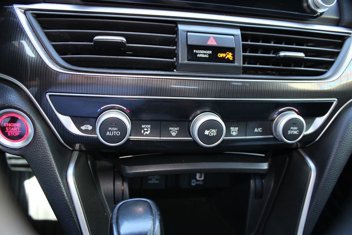Honda Accord photo 22
