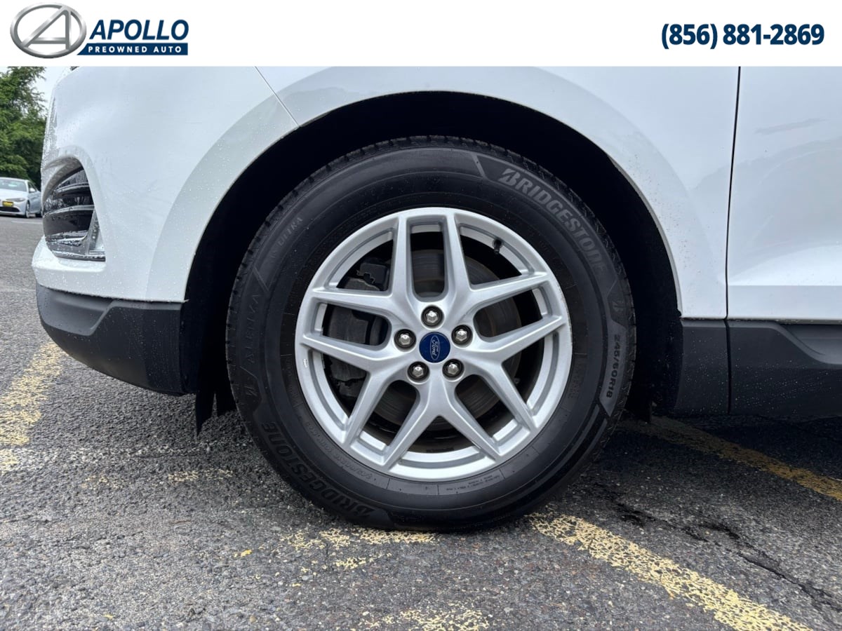 2021 Ford Edge SEL photo 6