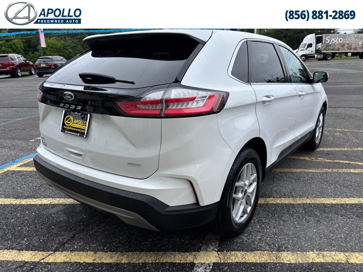 2021 Ford Edge SEL photo 4