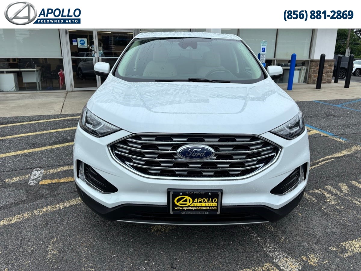 2021 Ford Edge SEL photo 2