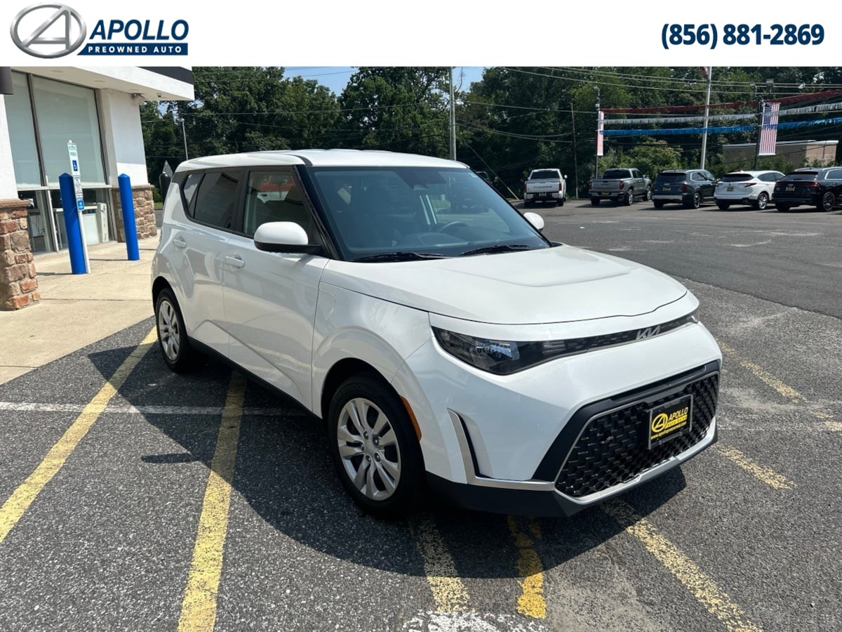2023 Kia Soul LX photo 2