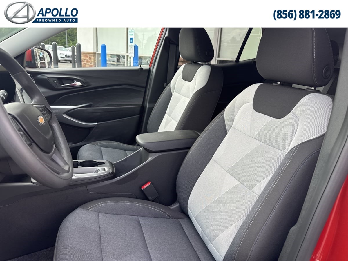 2024 Chevrolet Trax LS photo 7
