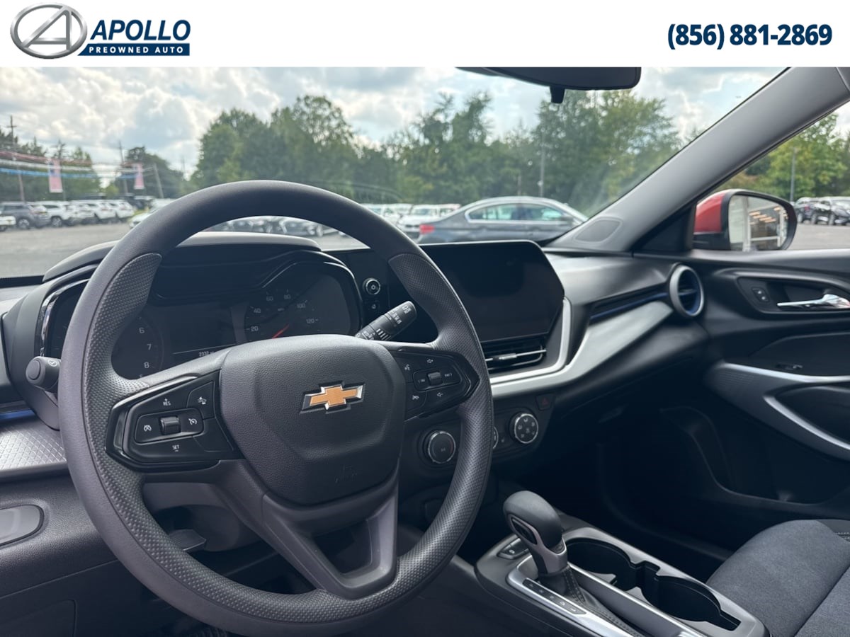 2024 Chevrolet Trax LS photo 6