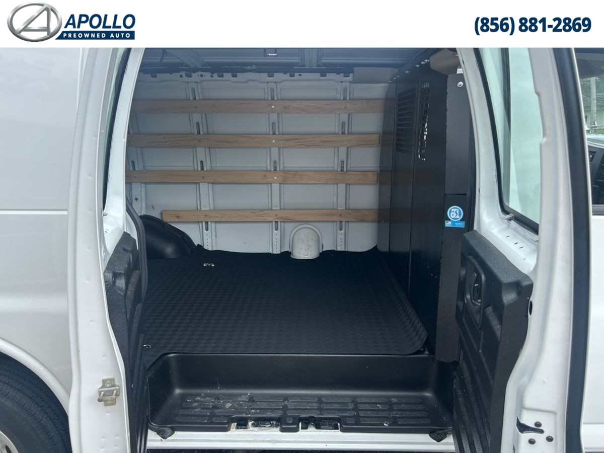 2023 Gmc Savana 2500 Cargo photo 4