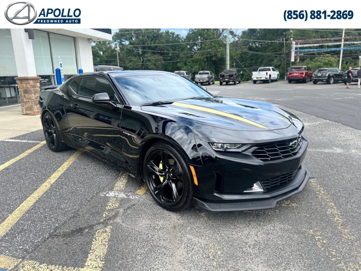 2021 Chevrolet Camaro 3LT photo 2