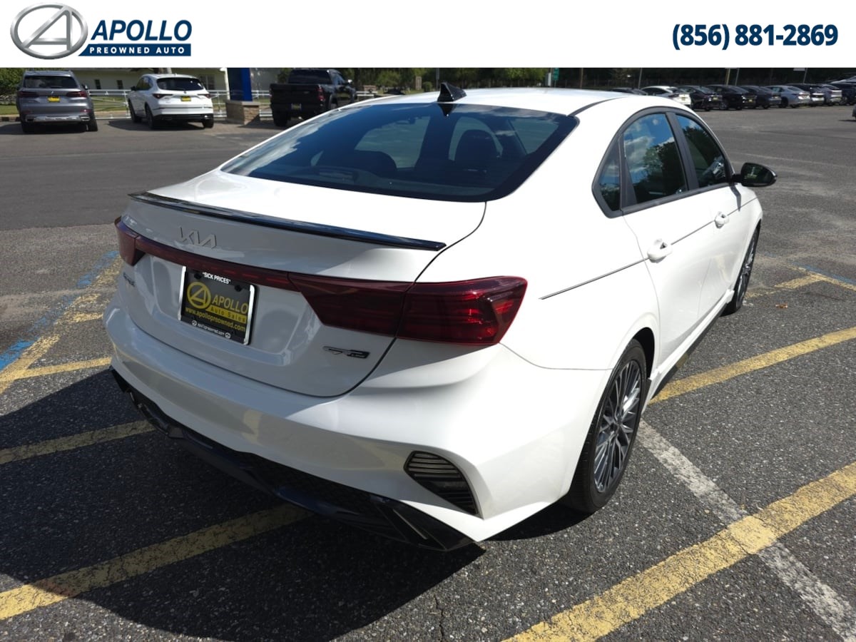 2022 Kia Forte GT-Line photo 3