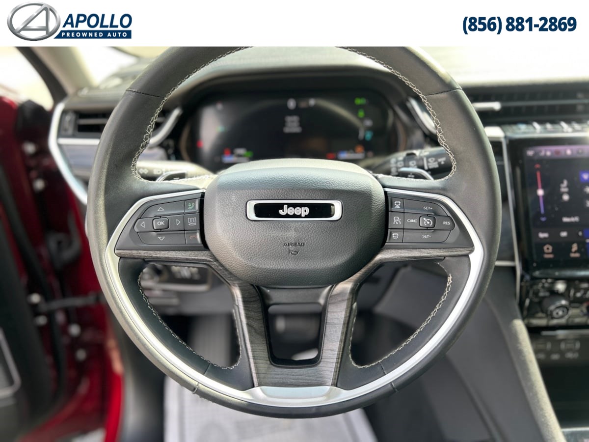 2023 Jeep Cherokee 4xe photo 13