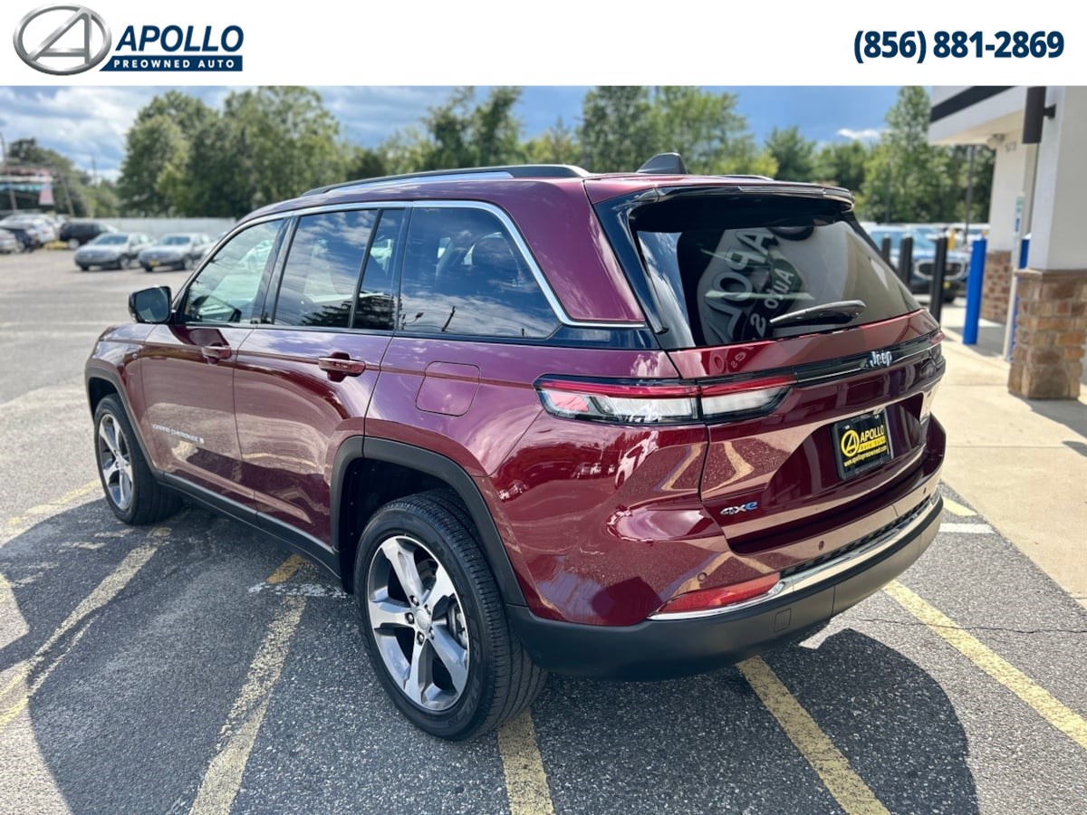 2023 Jeep Cherokee 4xe photo 6