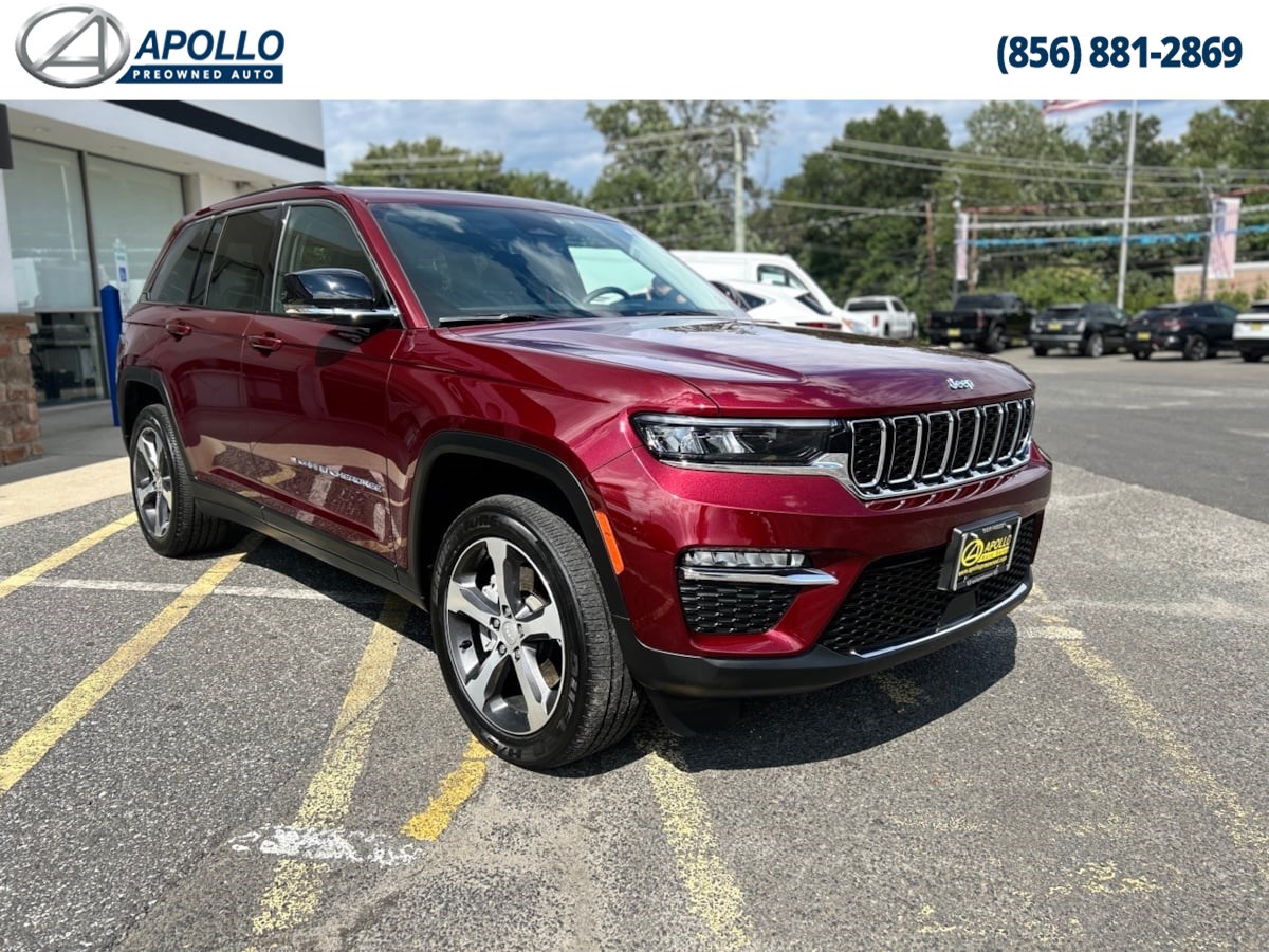 2023 Jeep Cherokee 4xe photo 3