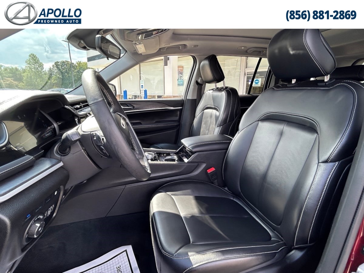 2023 Jeep Cherokee 4xe photo 11