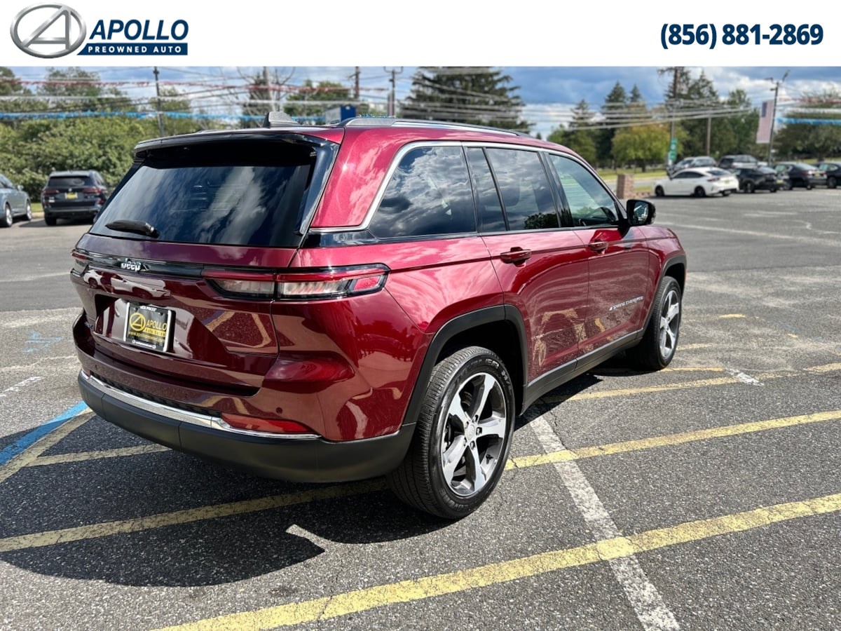 2023 Jeep Cherokee 4xe photo 4