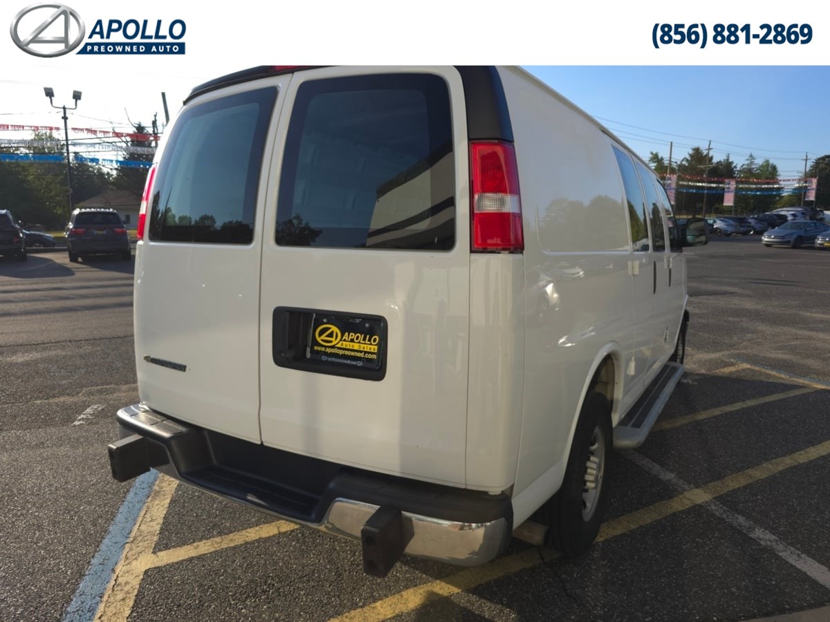 2023 Chevrolet Express Cargo Van photo 4