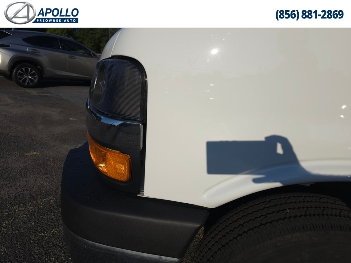 2023 Chevrolet Express Cargo Van photo 6