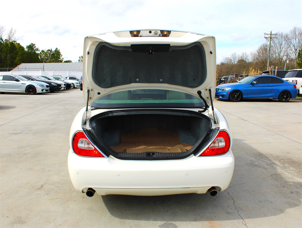 Sold 2008 Jaguar XJ Vanden Plas in Loganville
