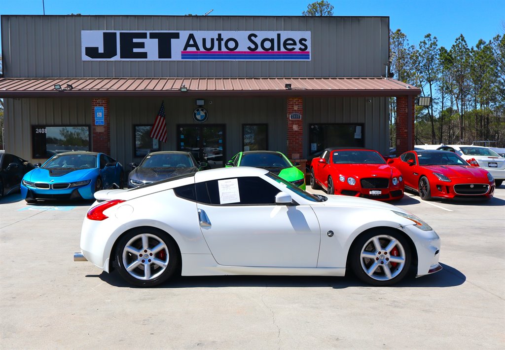 Sold 2012 Nissan 370Z in Loganville