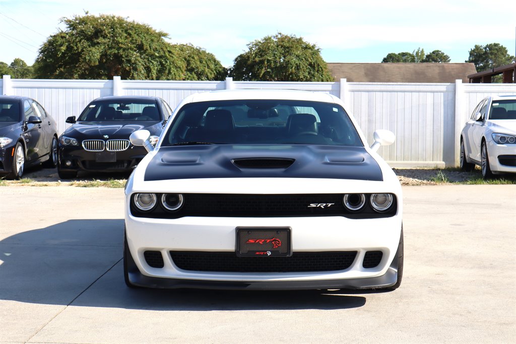 2016 Dodge Challenger SRT8 Hellcat photo 2
