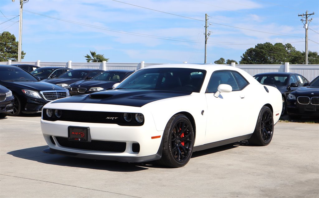 2016 Dodge Challenger SRT8 Hellcat photo 3