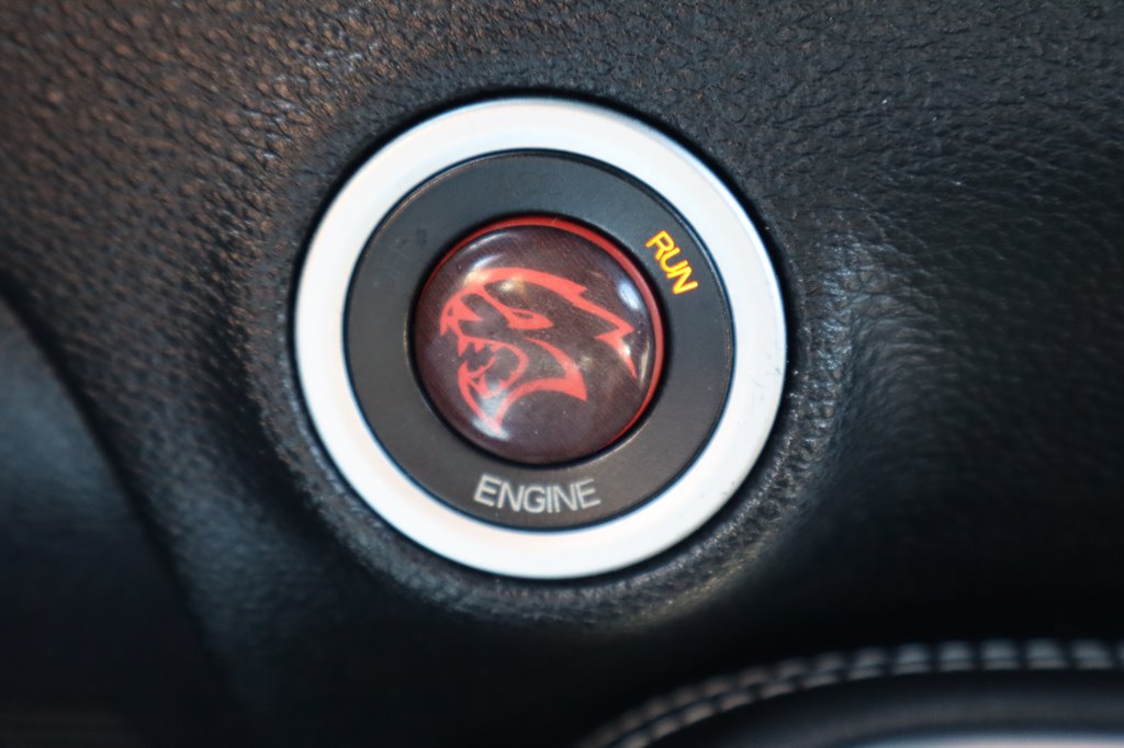 2016 Dodge Challenger SRT8 Hellcat photo 30