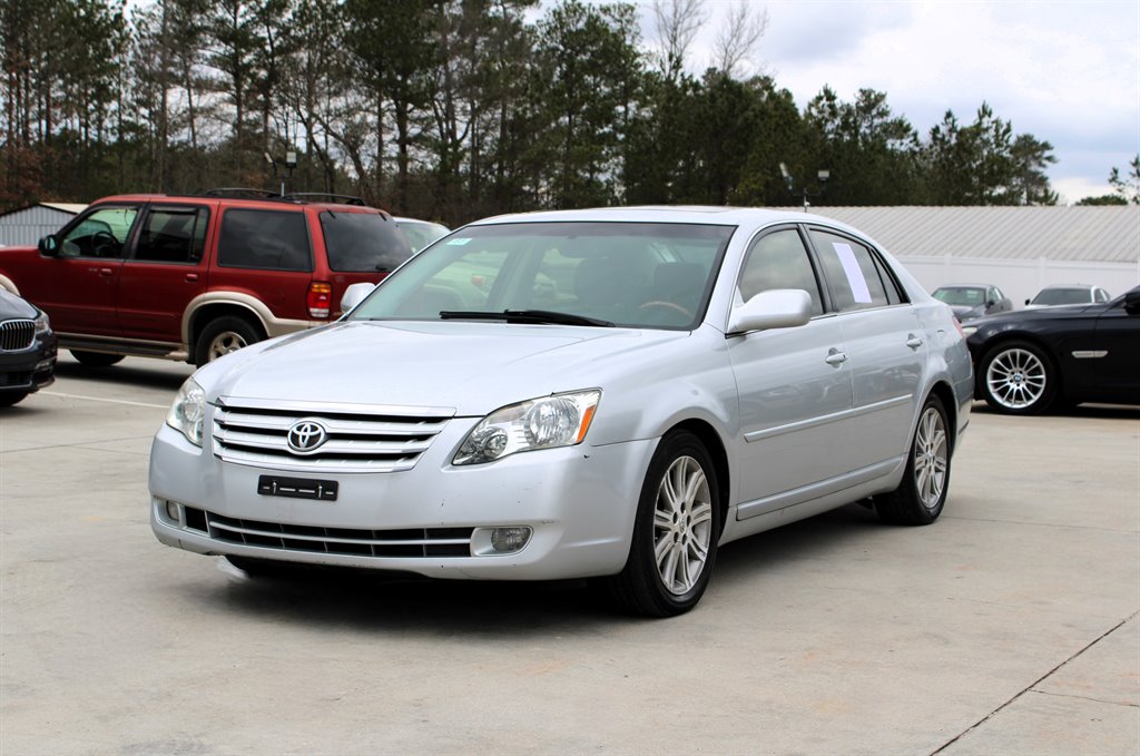 Sold 2007 Toyota Avalon Limited in Loganville