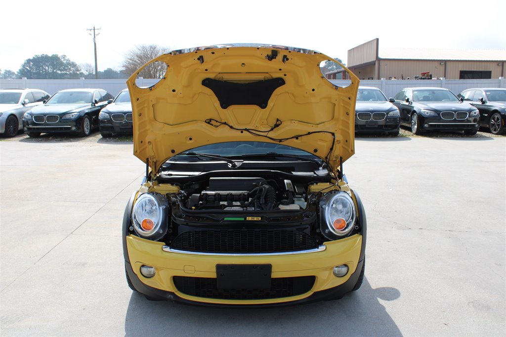 Sold 2009 MINI Cooper Hardtop S in Loganville