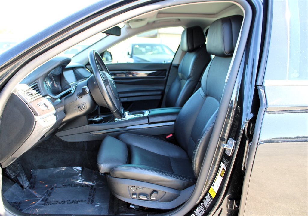 2011 Bmw 750xi 7-Series photo 13