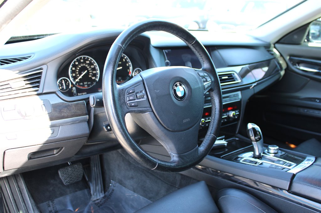2011 Bmw 750xi 7-Series photo 14
