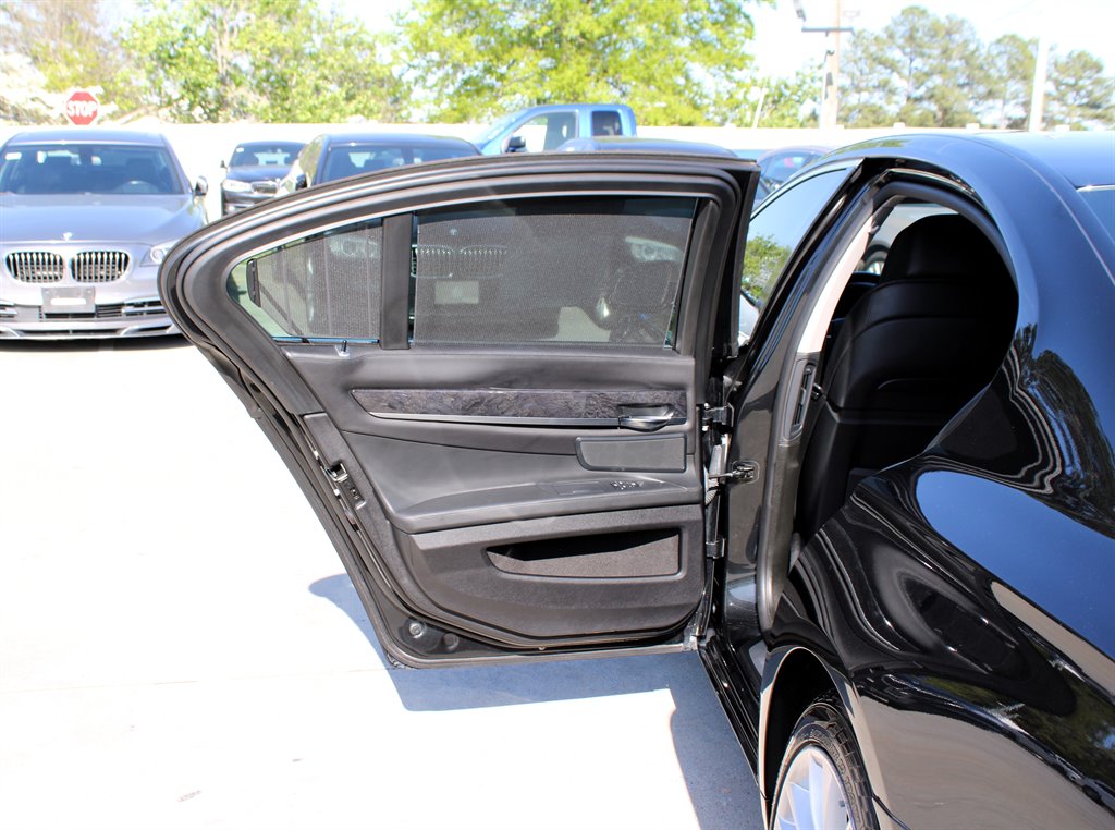 2011 Bmw 750xi 7-Series photo 31