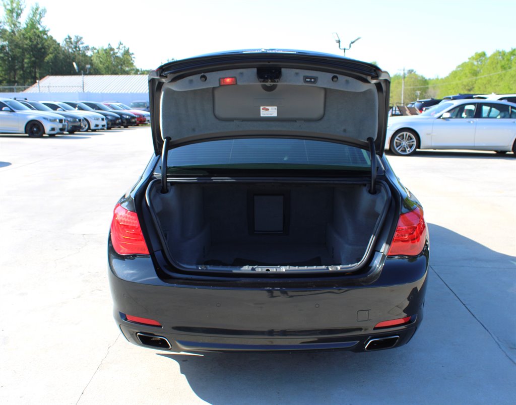 2011 Bmw 750xi 7-Series photo 34