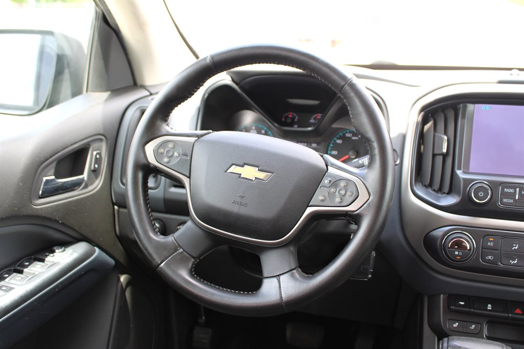 2015 Chevrolet Colorado Z71 photo 13