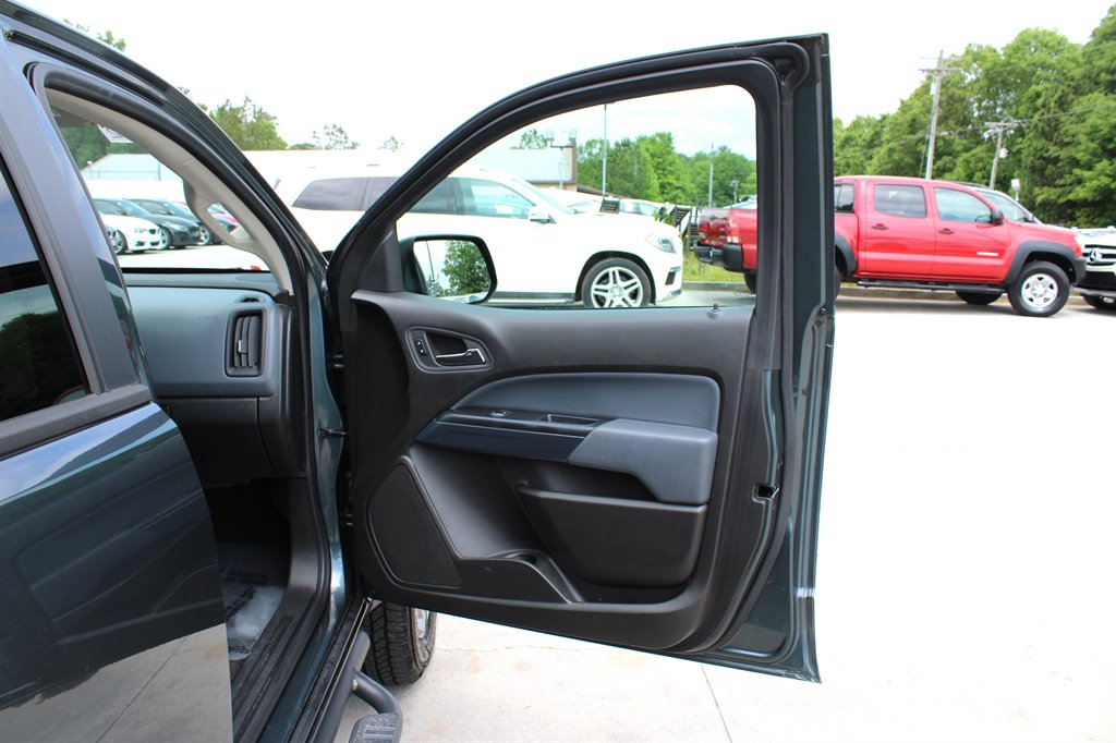 2015 Chevrolet Colorado Z71 photo 33