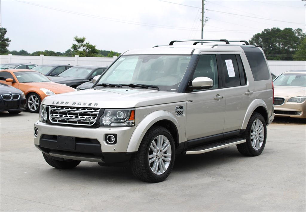 2015 Land Rover LR4 HSE LUX photo 3