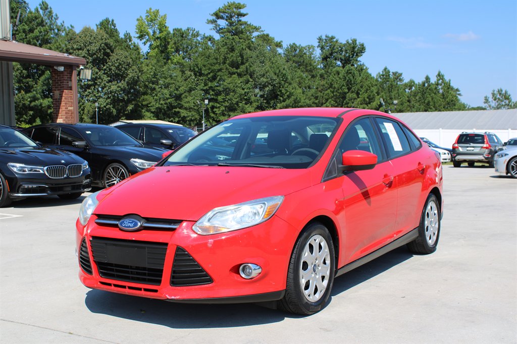 2012 Ford Focus SE - Photo 2