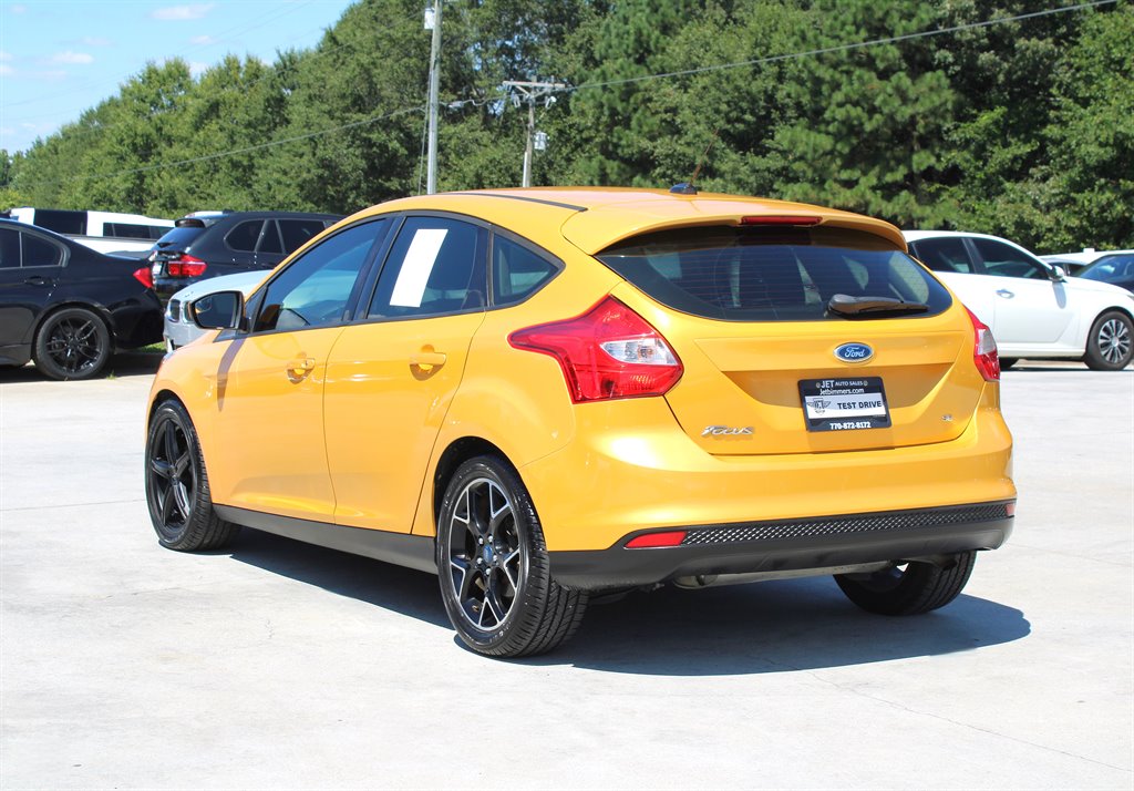 2012 Ford Focus SE photo 4