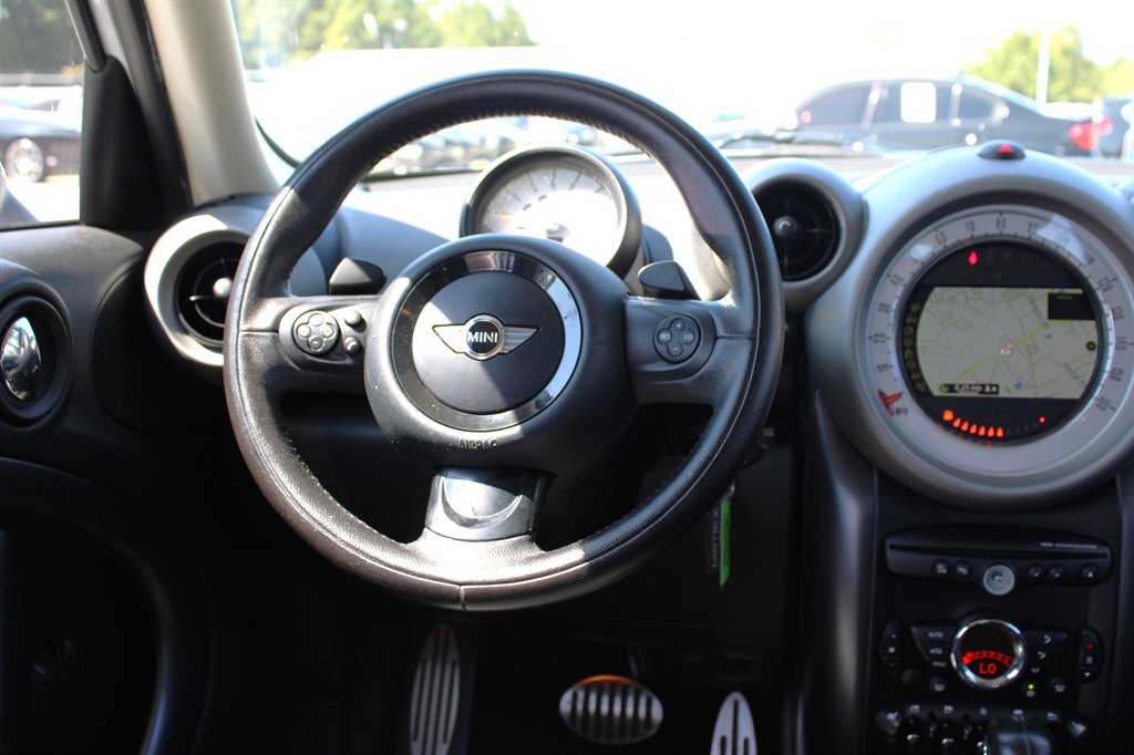 2012 Mini Countryman S photo 10