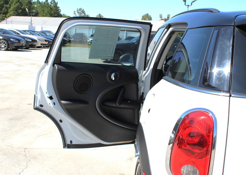 2012 Mini Countryman S photo 24
