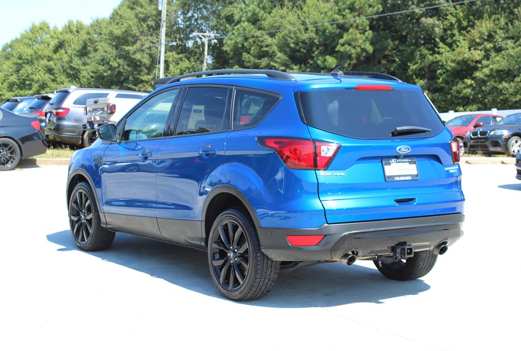 2019 Ford Escape Titanium photo 5