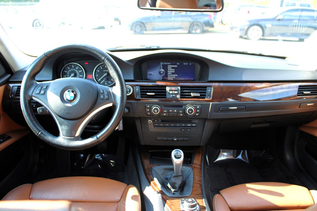2011 Bmw 335i xDrive SA photo 8
