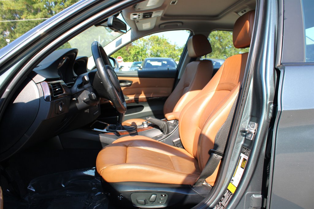2011 Bmw 335i xDrive SA photo 11